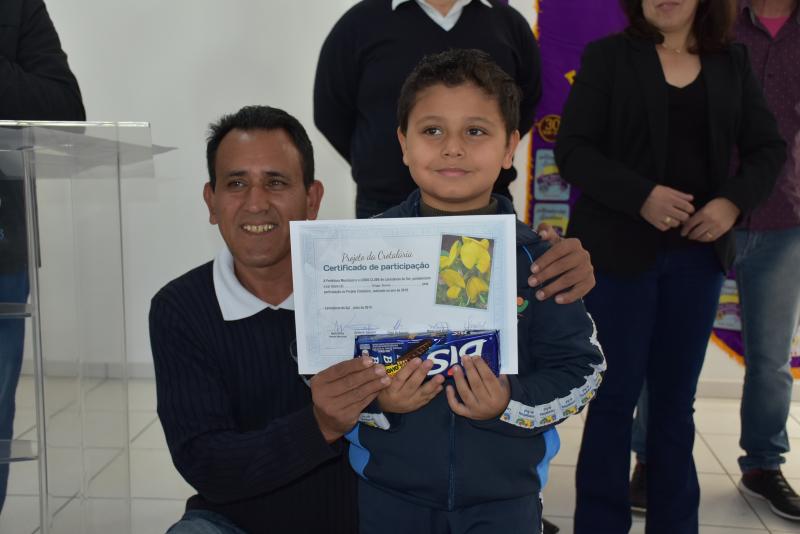 Vereador Valmir-Trindade entrega prêmios do Projeto Crotalária